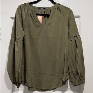 Chic Olive Blouse with Balloon Sleeves